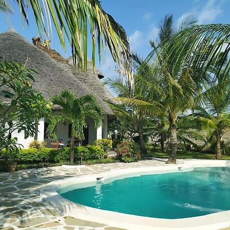 Twiga House Resort Piscina ☆☆☆☆☆ Pearl Beach Watamu Ngoại thất bức ảnh