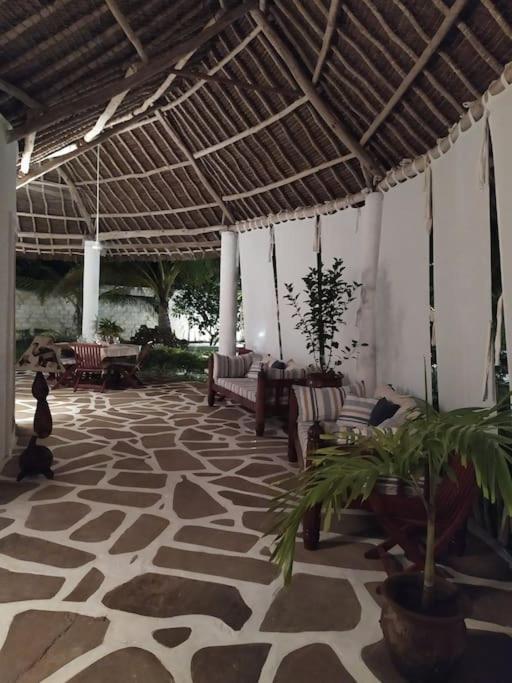 Twiga House Resort Piscina ☆☆☆☆☆ Pearl Beach Watamu Ngoại thất bức ảnh