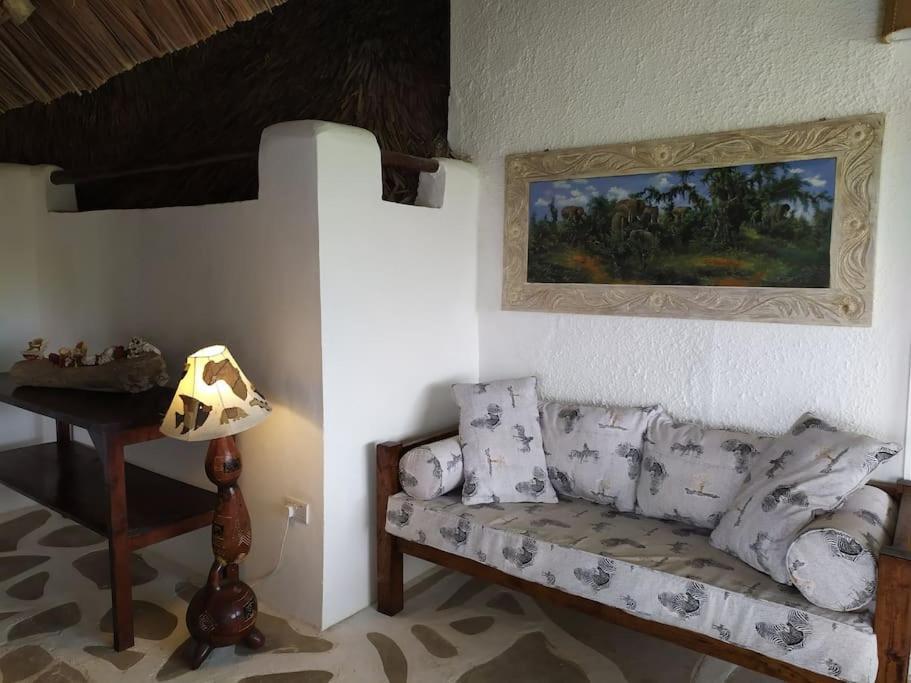 Twiga House Resort Piscina ☆☆☆☆☆ Pearl Beach Watamu Ngoại thất bức ảnh