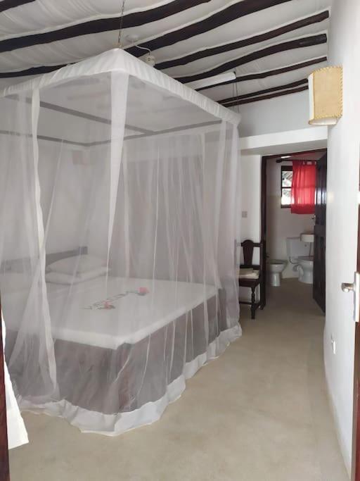 Twiga House Resort Piscina ☆☆☆☆☆ Pearl Beach Watamu Ngoại thất bức ảnh